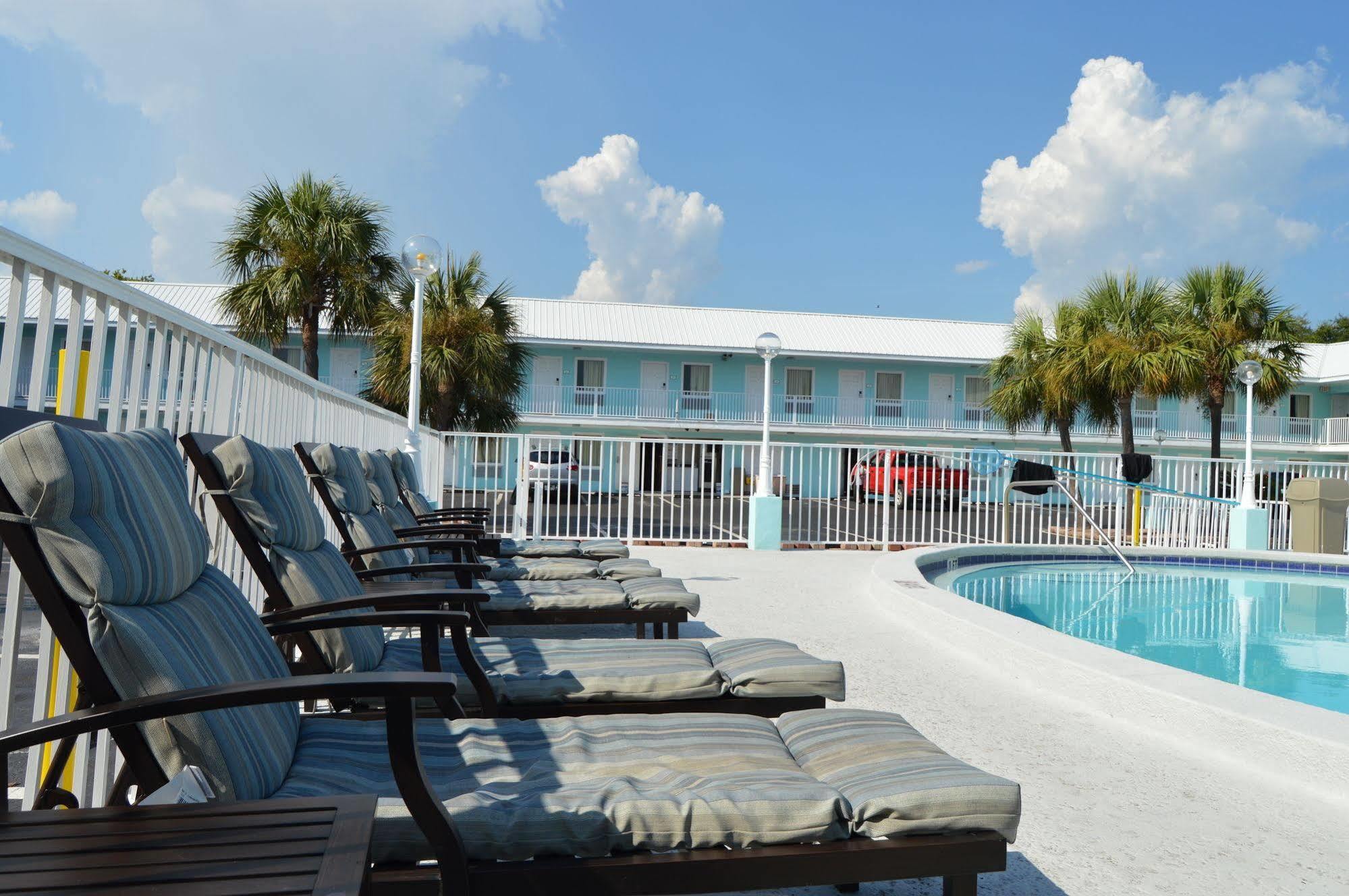 Destin Inn & Suites Buitenkant foto